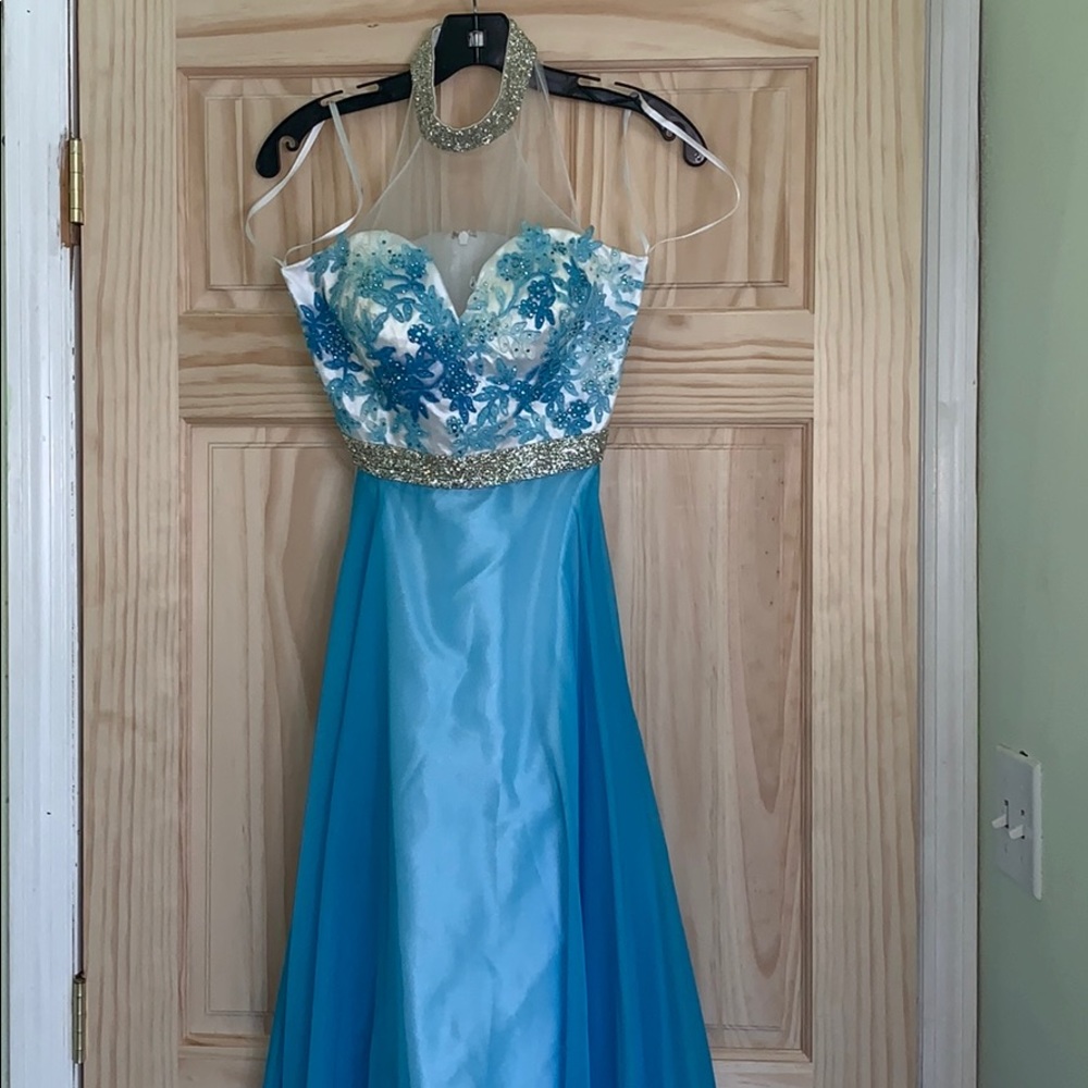 Baby blue Evening/Prown Dress